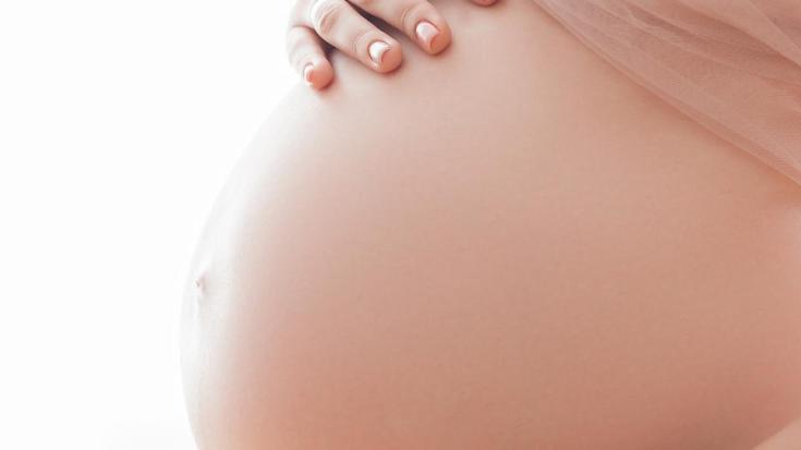 Femme enceinte en fin de grossesse